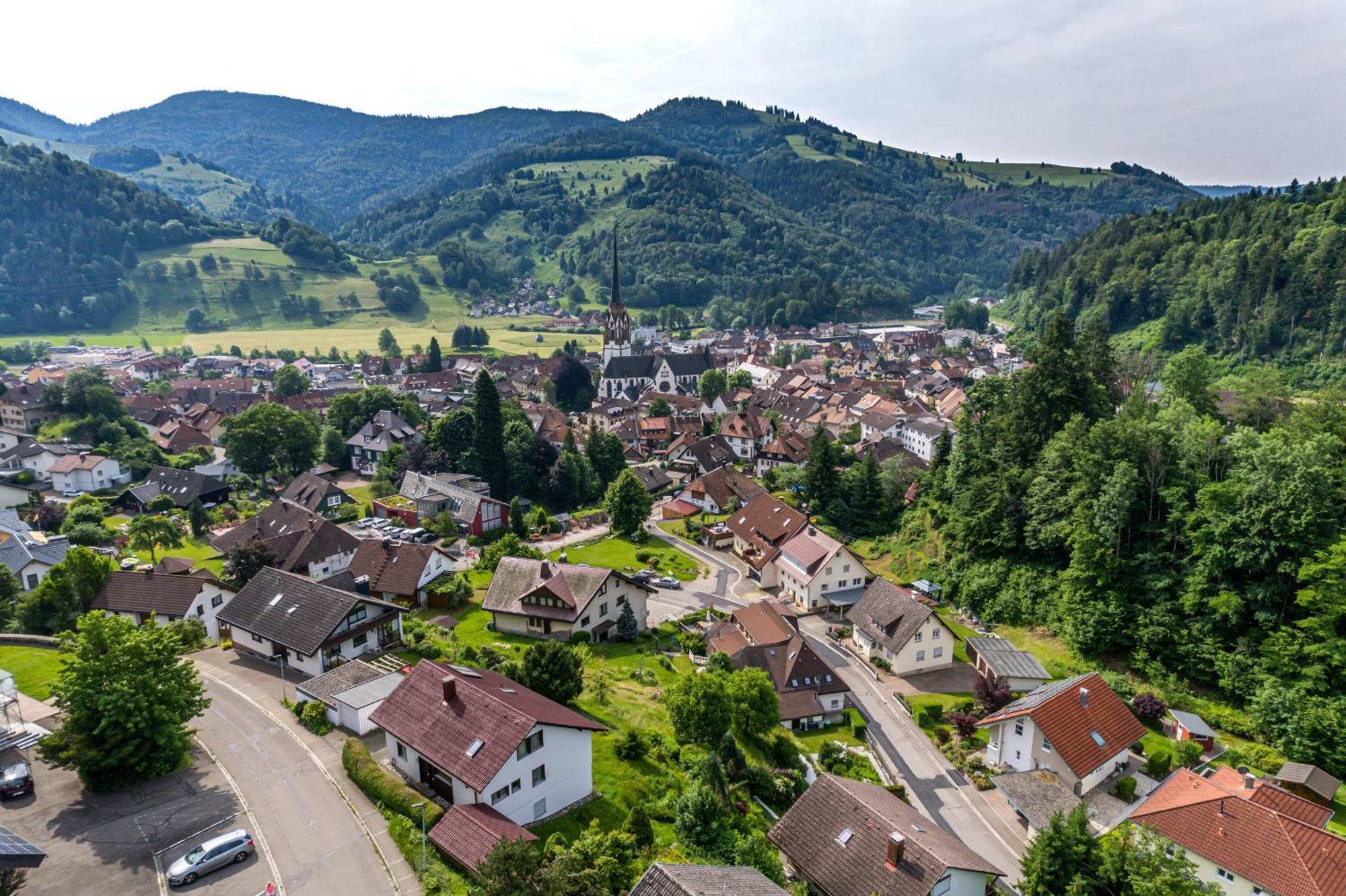 Ferienwohnung Schoenblick Шёнау-им-Шварцвальд Экстерьер фото